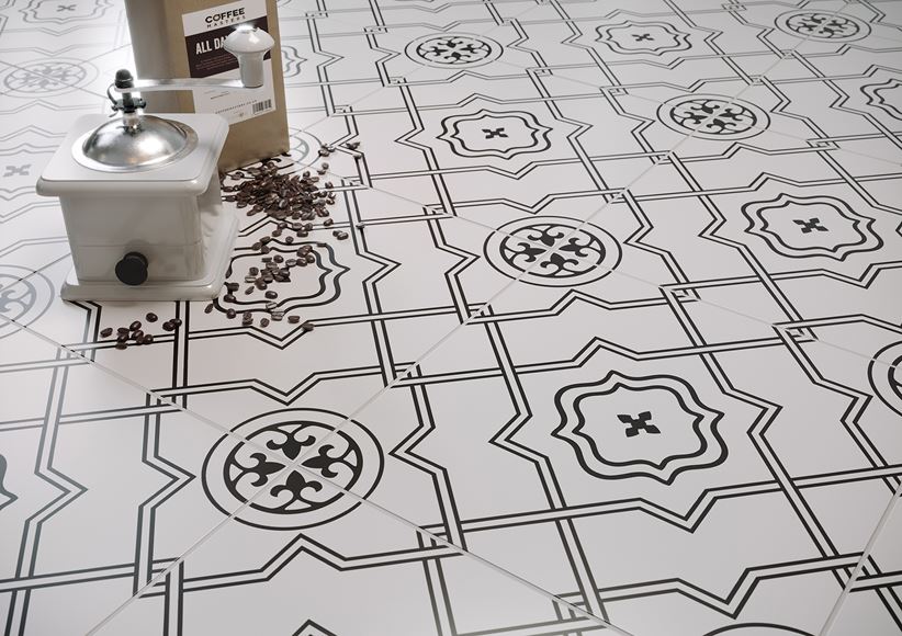 Podłoga wykończona geometrycznymi patchworkami