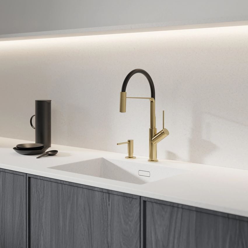 Bateria zlewozmywakowa mosiądz szczotkowany/czarny mat Omnires Vita