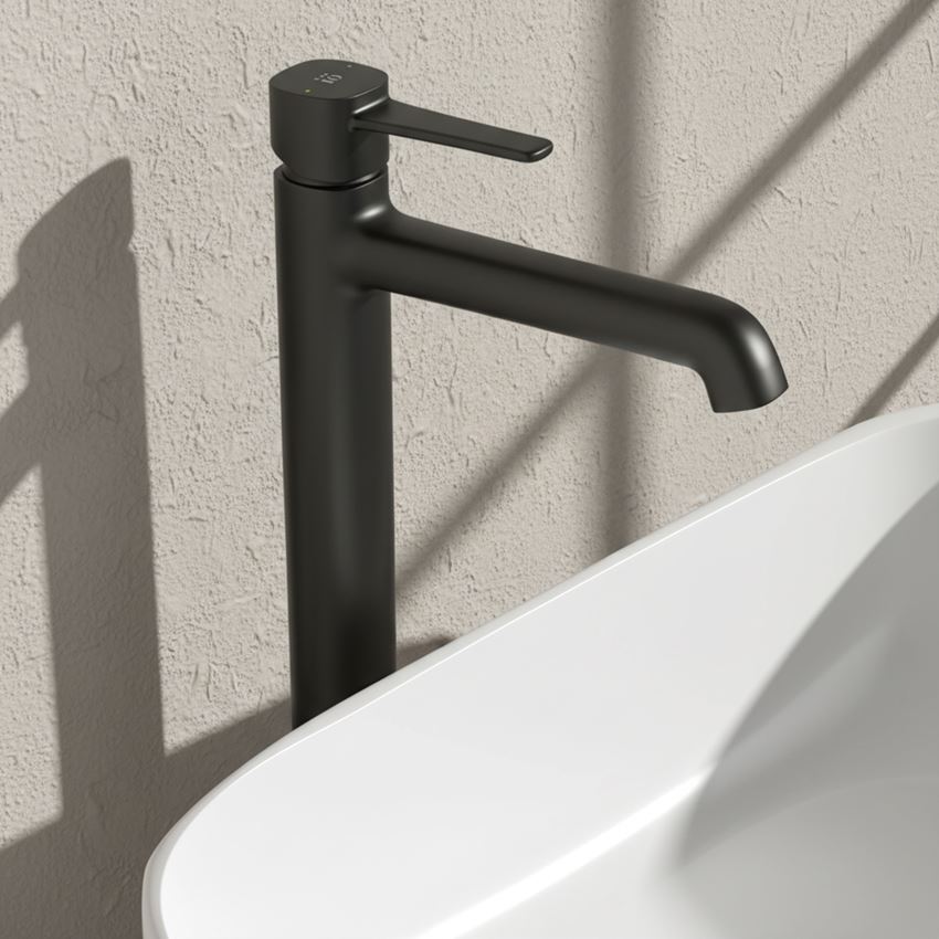 Bateria umywalkowa stojąca wysoka korek klik-klak czarna IÖ Ronne