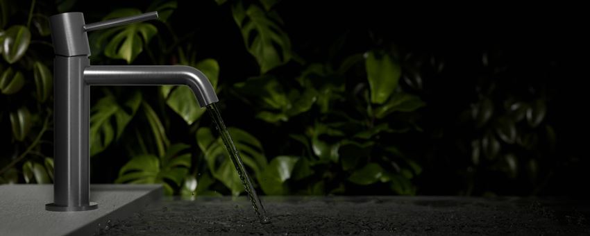 Bateria umywalkowa stojąca black gun metal IÖ Luvia
