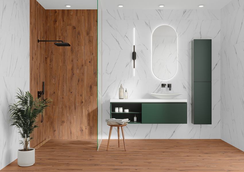 Minimalistyczna łazienka w białym marmurze i drewnie