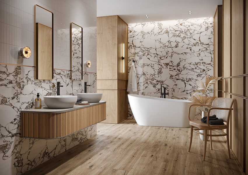 Rodzinna łazienka w stylu glamour w białym kamieniu i drewnie