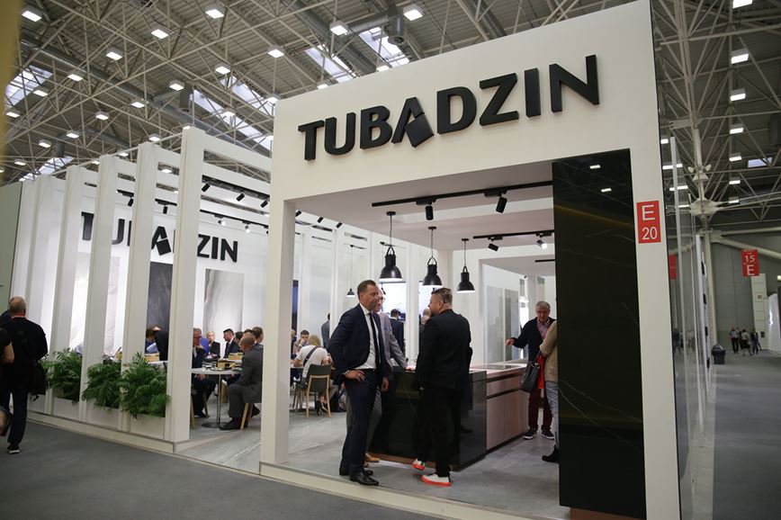 stoisko Tubądzin Cersaie.jpg